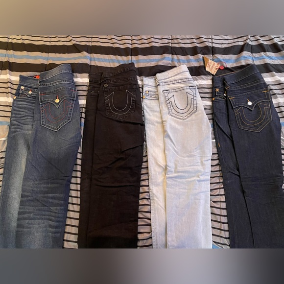 -(SOLD)-
True Religion Jeans Sz 32 - Picture 5 of 5